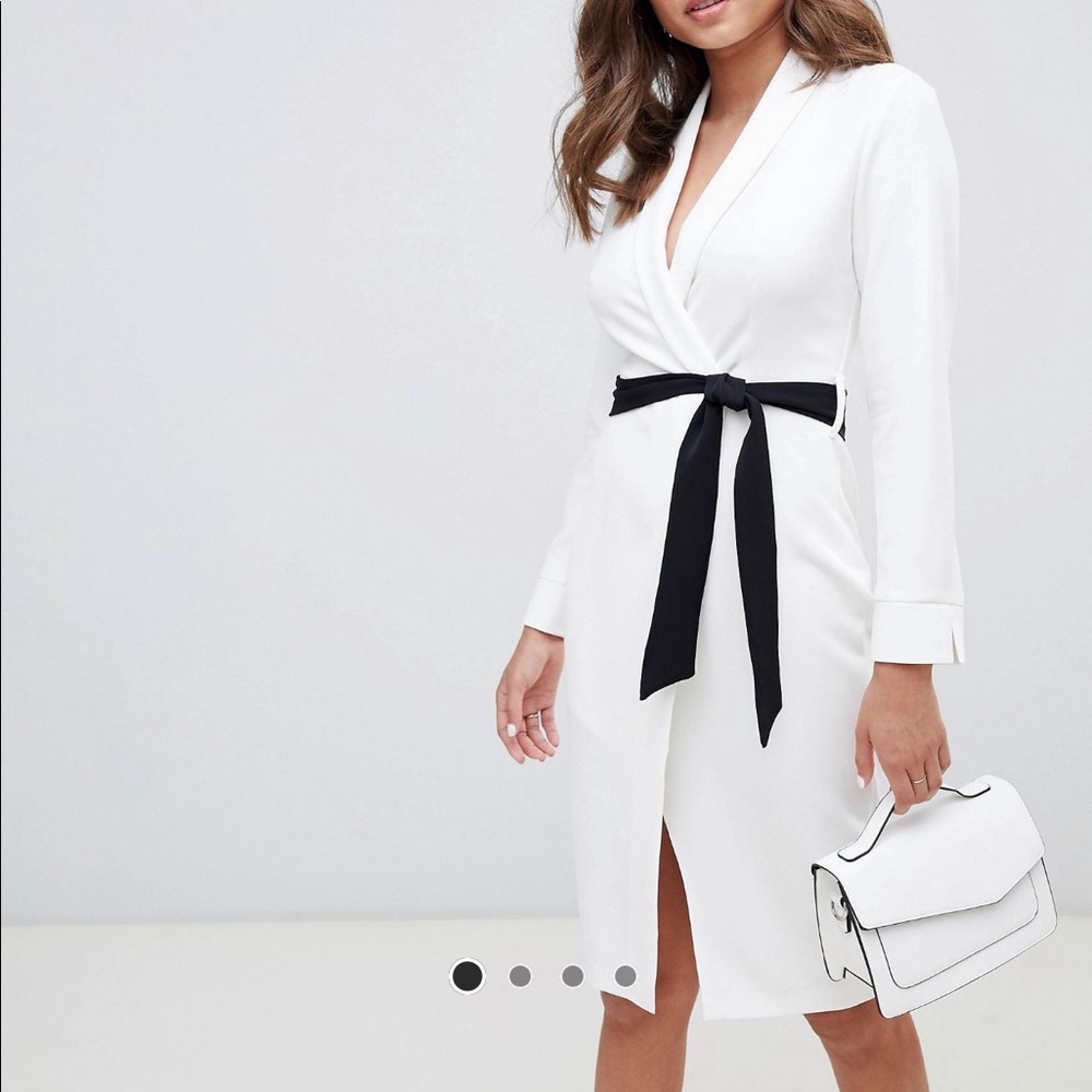 ELEGANT white fitted dress